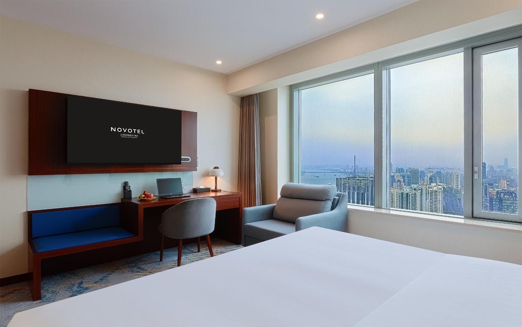 Novotel Atlantis - Breakfast In The Clouds With River View In The Revolving Restaurant & 24hours Free Self-laundry 酒店 4*